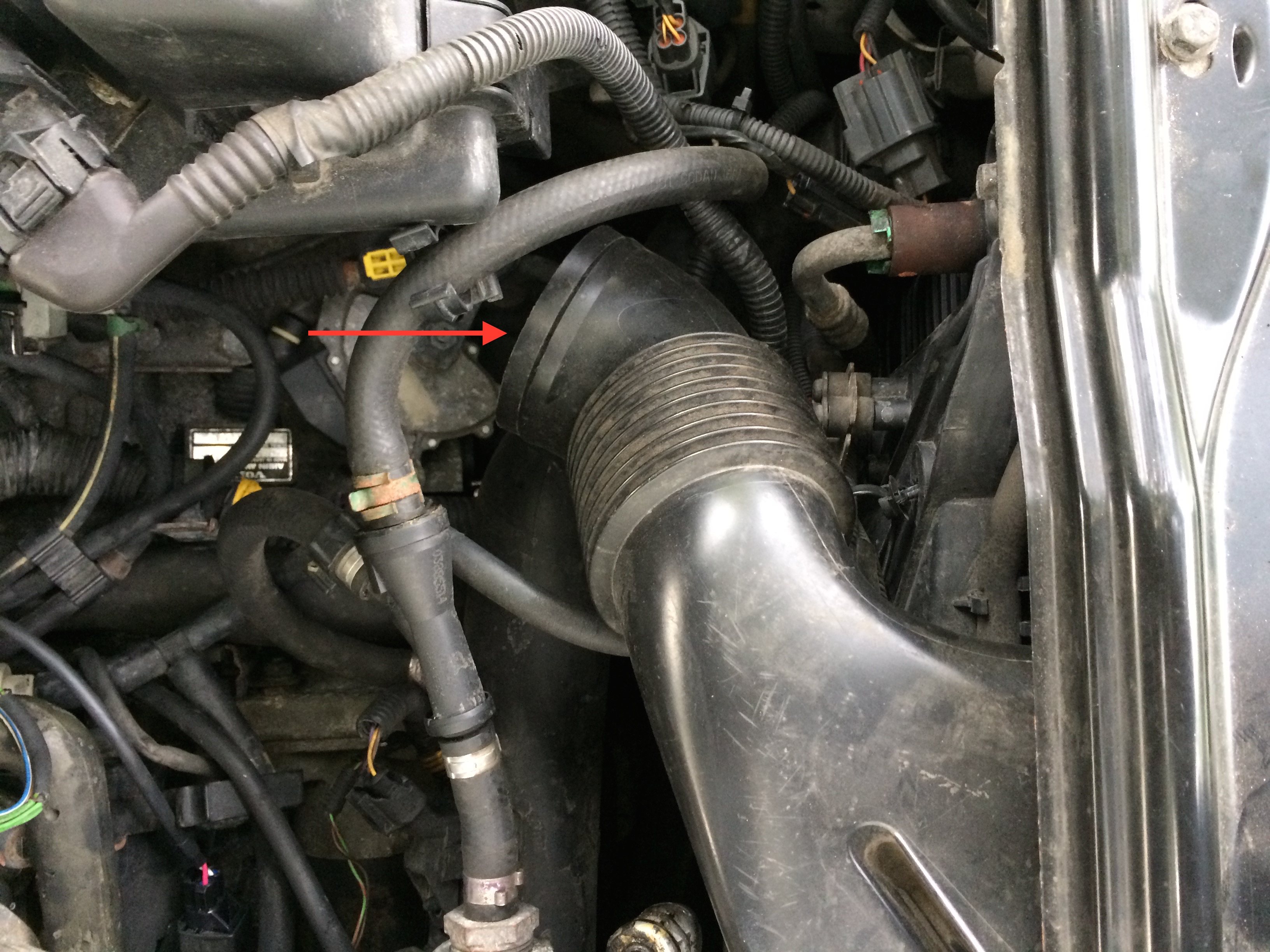 2001 V70 XC Missing part of (turbo?) intake pipe Volvo
