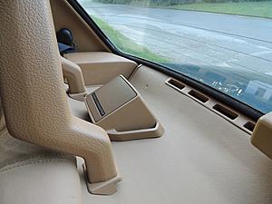 Uninstall Volvo 240 Wagon Rear Speakers-dscn3058.jpg