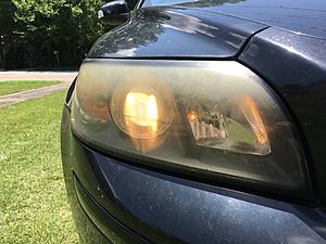 Very Simple Headlight Question (2007 S40)(Pictures)-car1.jpg