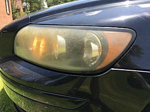 Very Simple Headlight Question (2007 S40)(Pictures)-car4.jpg