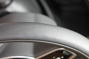 2017 S90 Steering Wheel Leather issue-img_6564.jpg