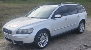 New-to-me V50!!-screenshot-2025-04-11-10.43.24-am.png