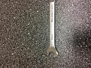 4.4 V8 Valve Cover Gaskets-img_1666%5B1%5D.jpg
